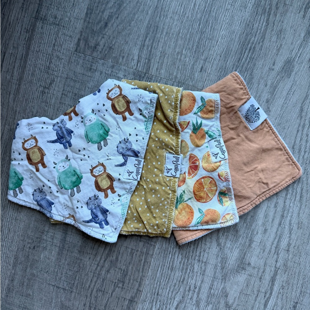 Colorful Kids Bib Set of 4